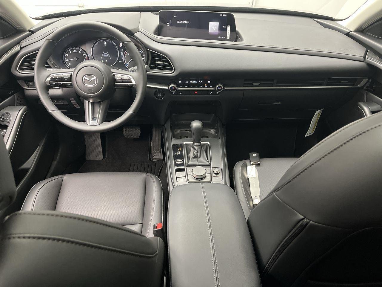 2026 Mazda CX-30 Premium - Photo 4