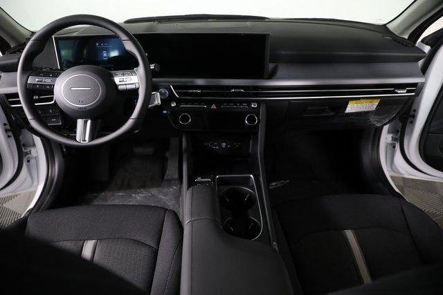 2025 Hyundai Sonata Hybrid SEL - Photo 51