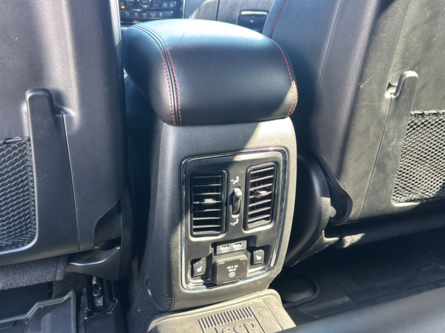 Used 2021 Red Jeep Trailhawk image 29