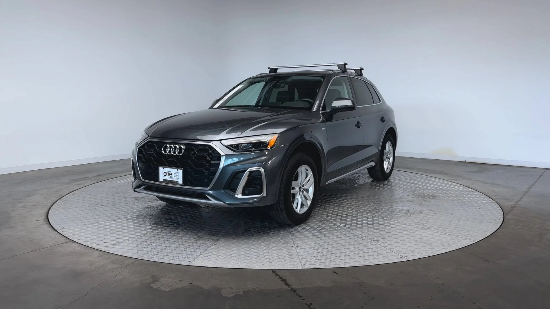 Used 2023 Daytona Gray Pearl Effect Audi S line Premium image 4
