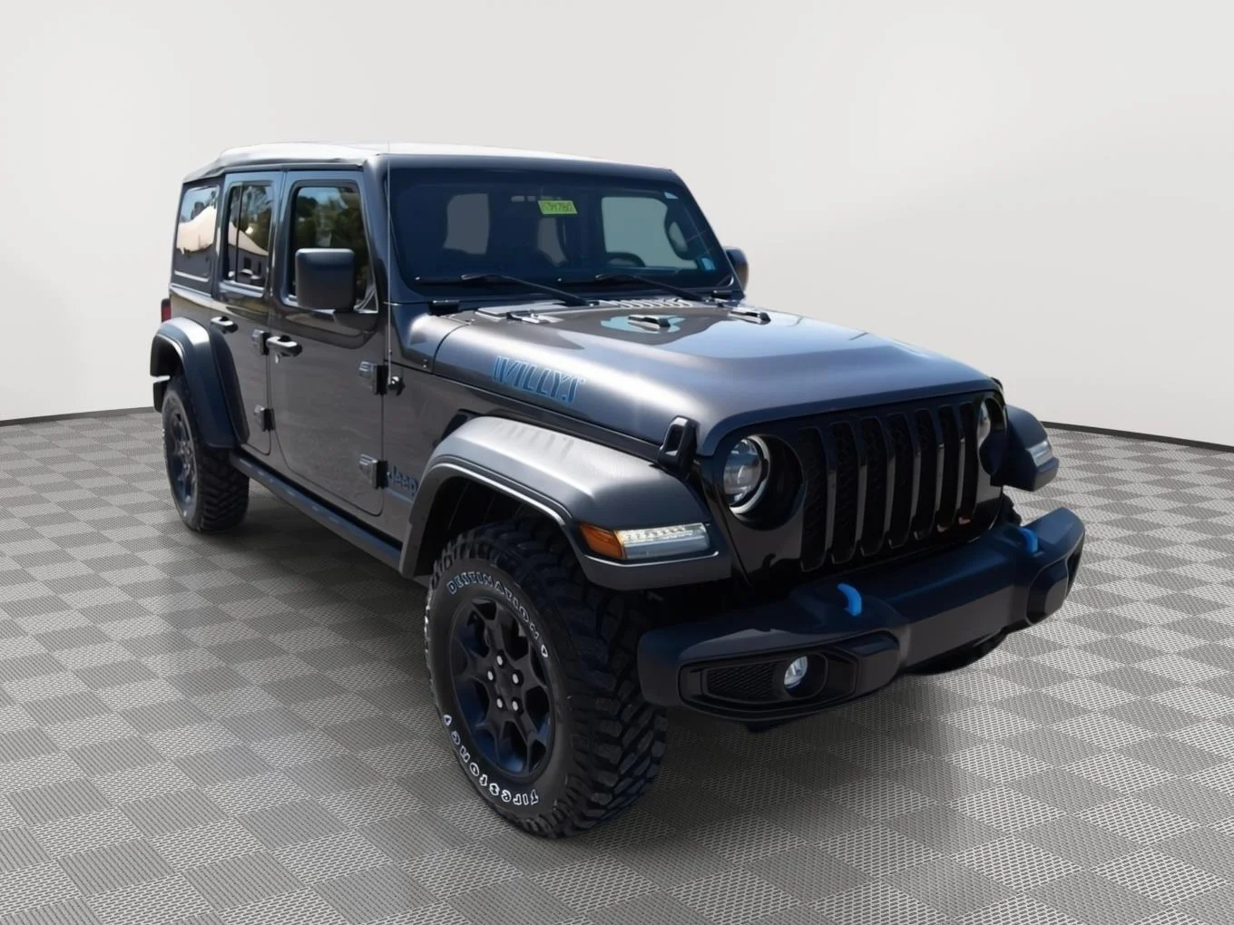 Used 2023 Granite Crystal Metallic Clearcoat Jeep SW image 3