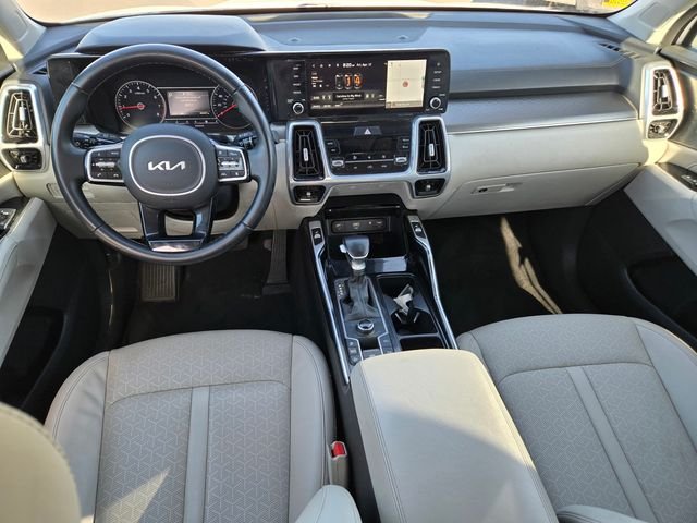 Used 2022 White Kia SX image 9