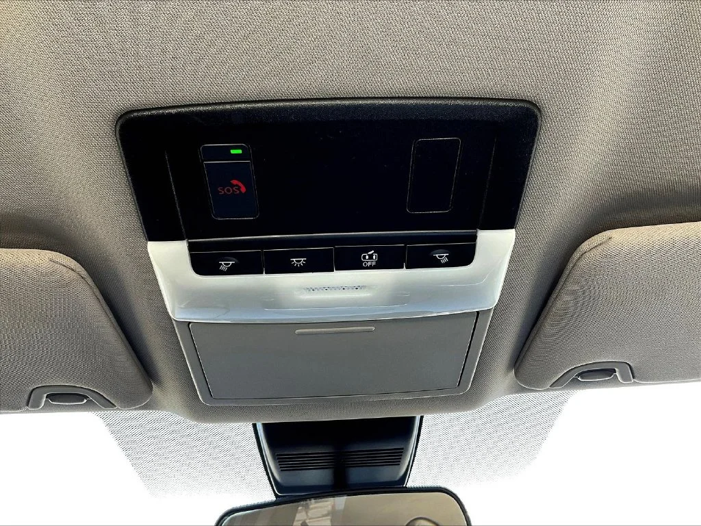 Used 2025 Gun Metallic Nissan 2.5 SV image 16
