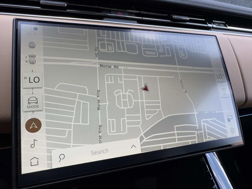 New 2026 Santorini Black Land Rover Dynamic SE image 26