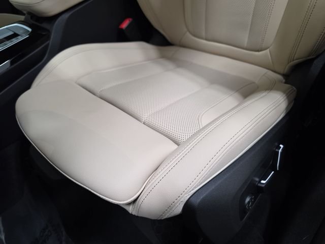 Certified Used 2024 Phytonic Blue Metallic BMW xDrive30i image 25