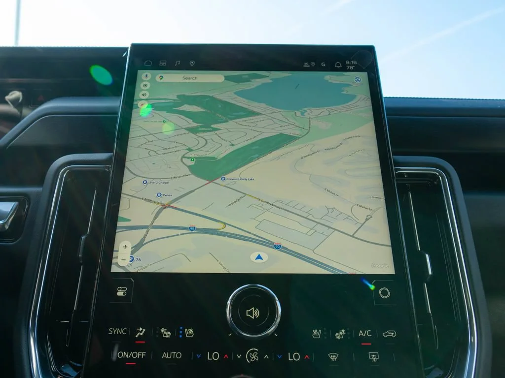 2026 GMC Yukon XL Denali - Photo 28
