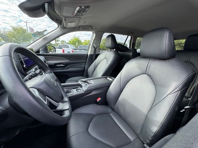 Used 2024  Toyota XLE image 15
