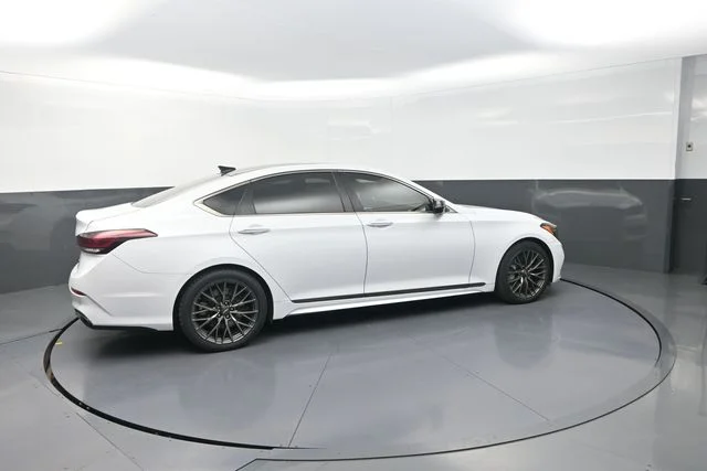 Used 2018 White Genesis 3.3T Sport image 12