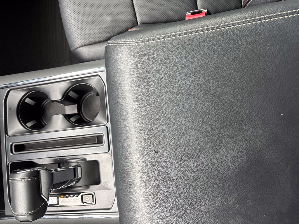 Used 2022 Antimatter Blue Metallic Ford Lariat image 19