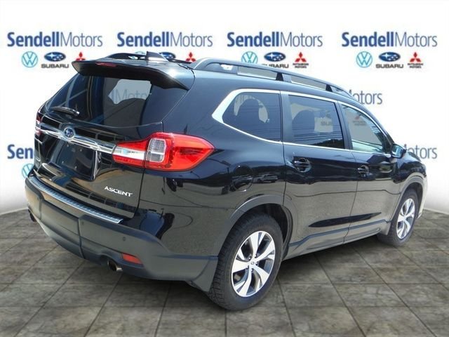 Used 2021 Black Subaru Premium image 7