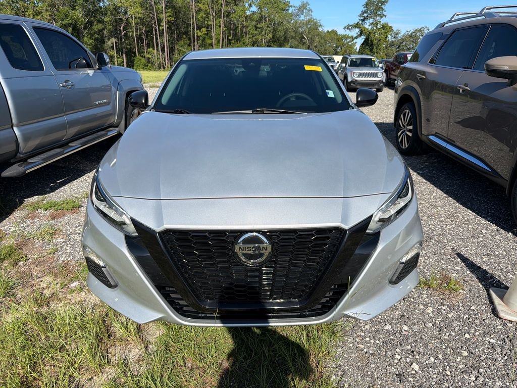 Used 2022 Brilliant Silver Metallic Nissan 2.5 SV image 2