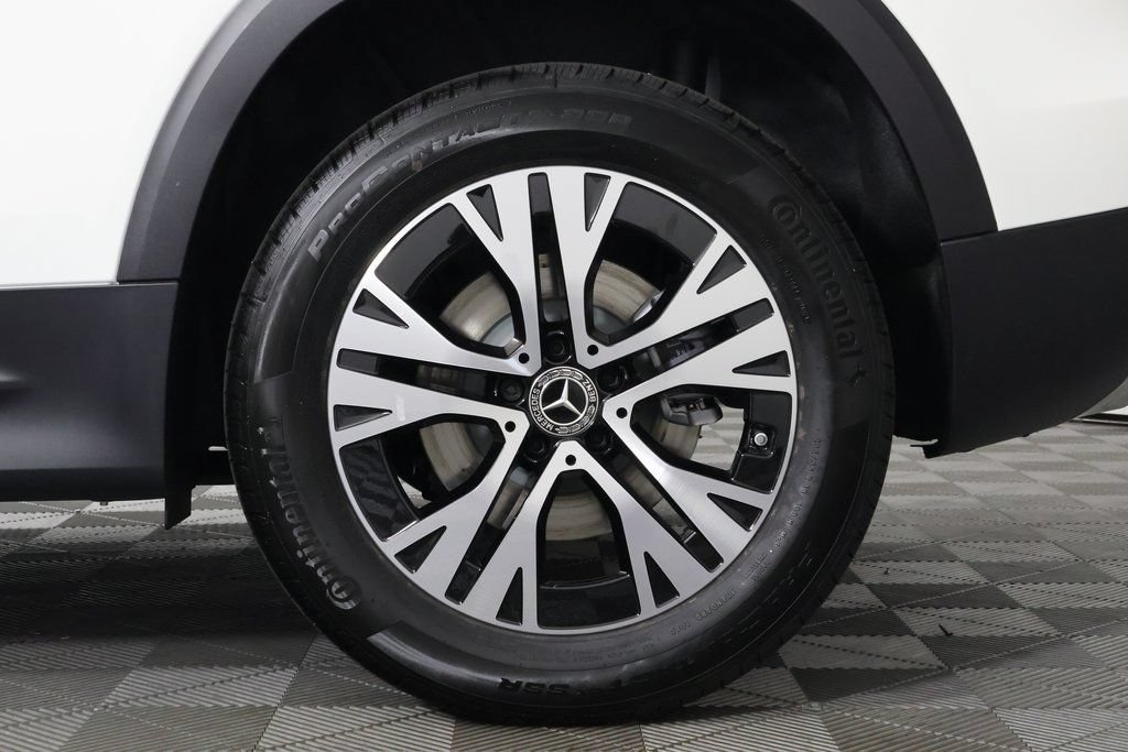 New 2026 Polar White Mercedes-Benz GLB 250 image 20