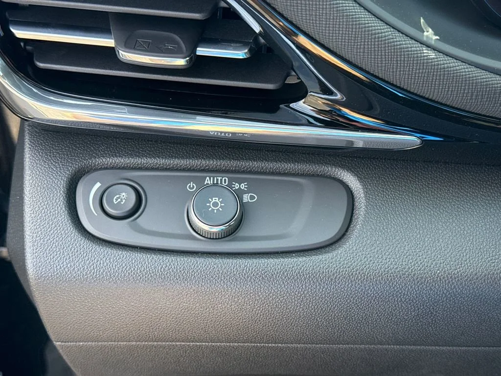 2026 Buick Envista Avenir - Photo 18