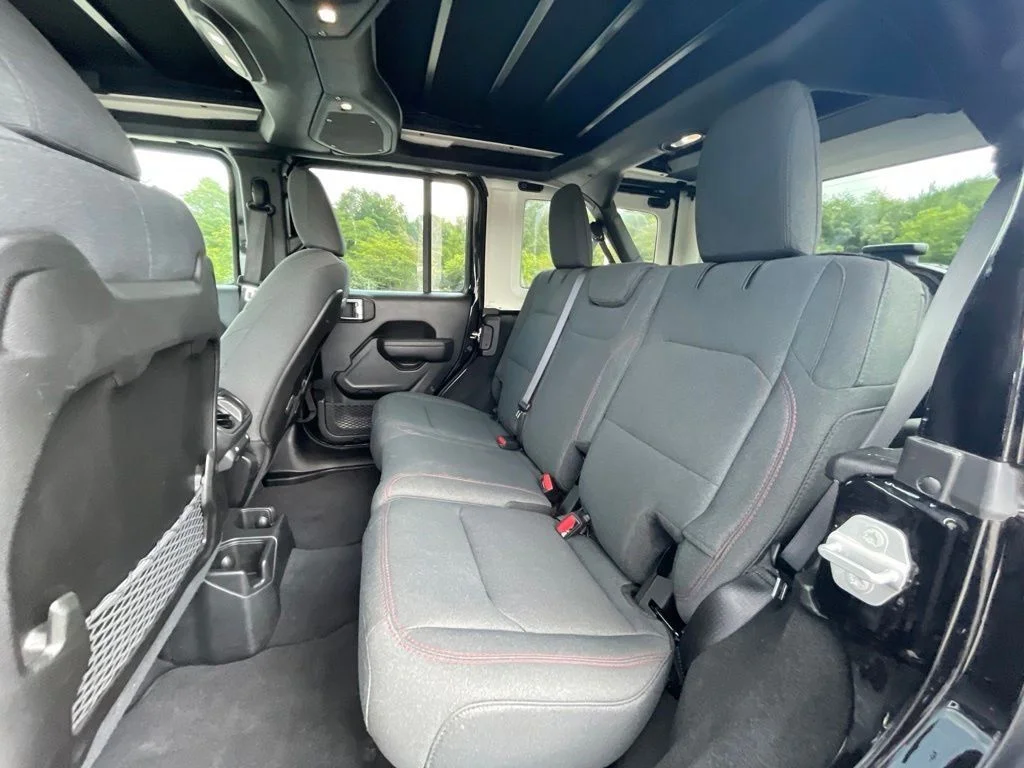 Used 2025 Black Jeep Rubicon image 16