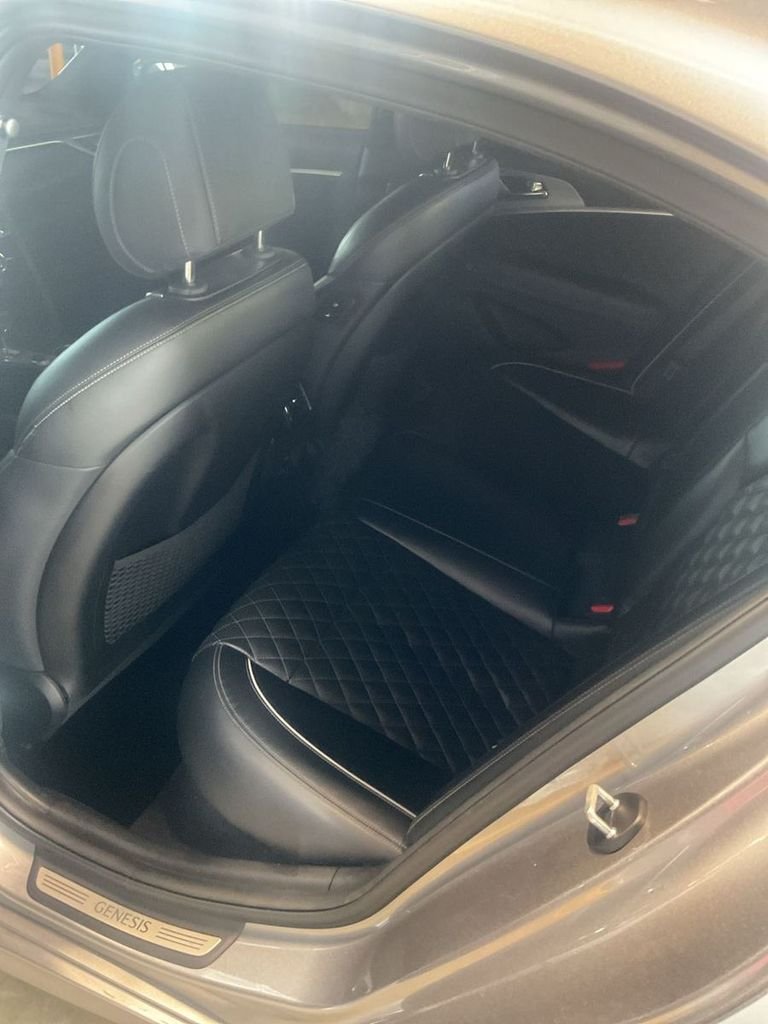2021 GENESIS G70 Standard - Photo 6