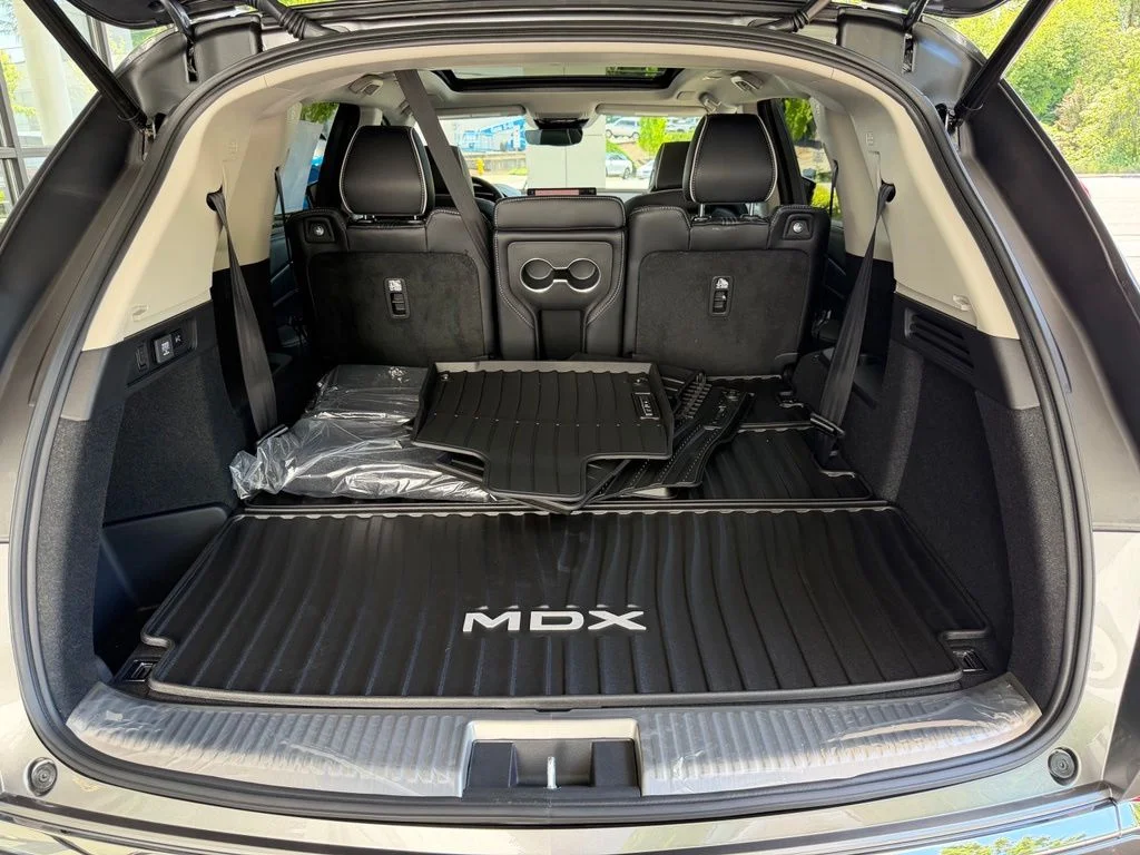 New 2026 Liquid Carbon Metallic Acura Advance Package image 10