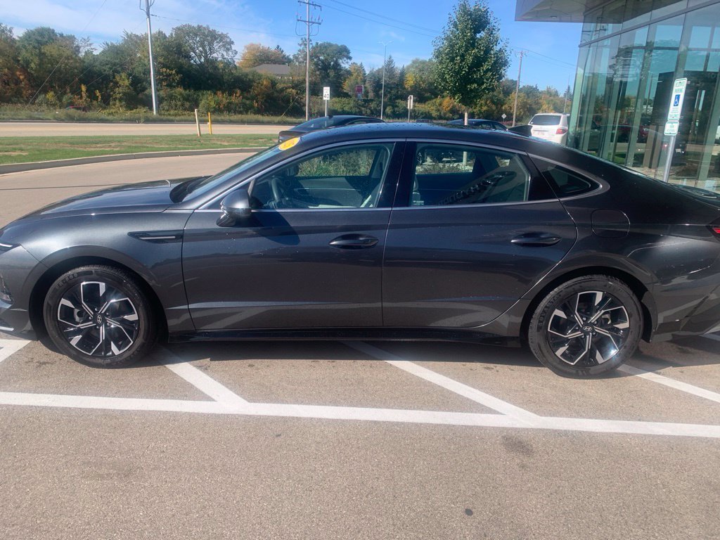 2025 Hyundai Sonata SEL - Photo 4