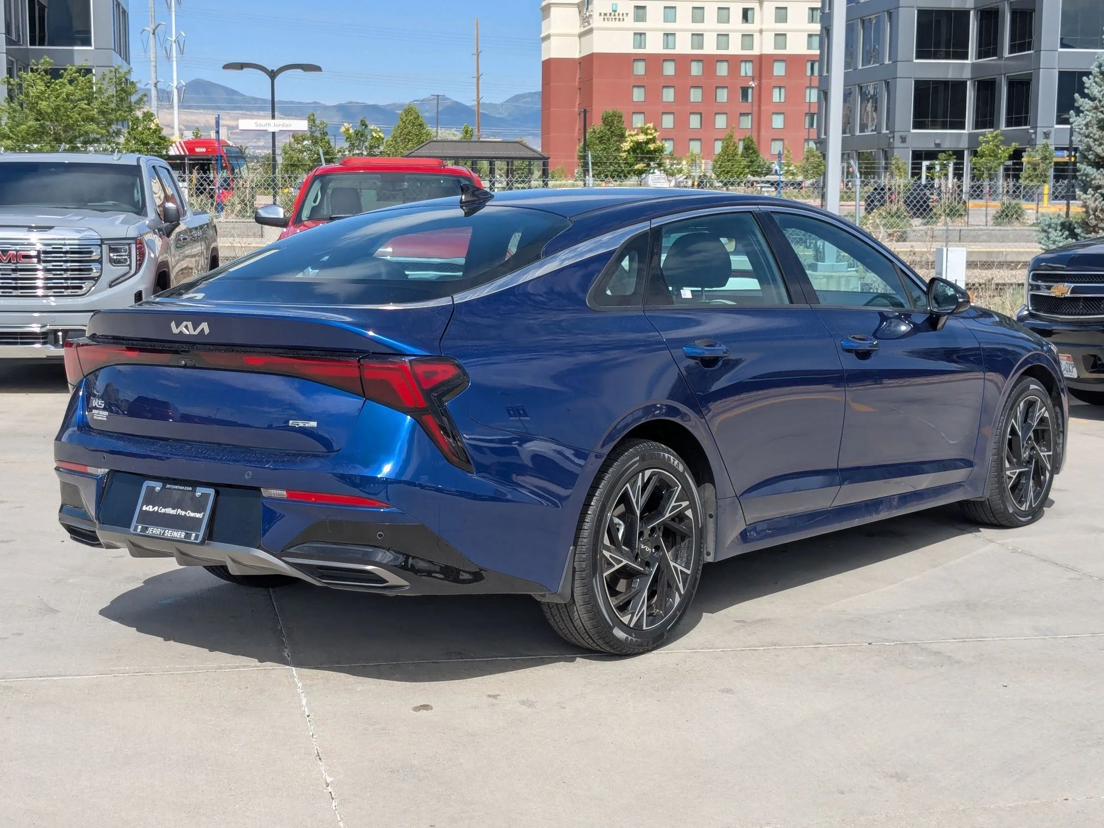 Used 2025 Yacht Blue Kia GT-Line image 5