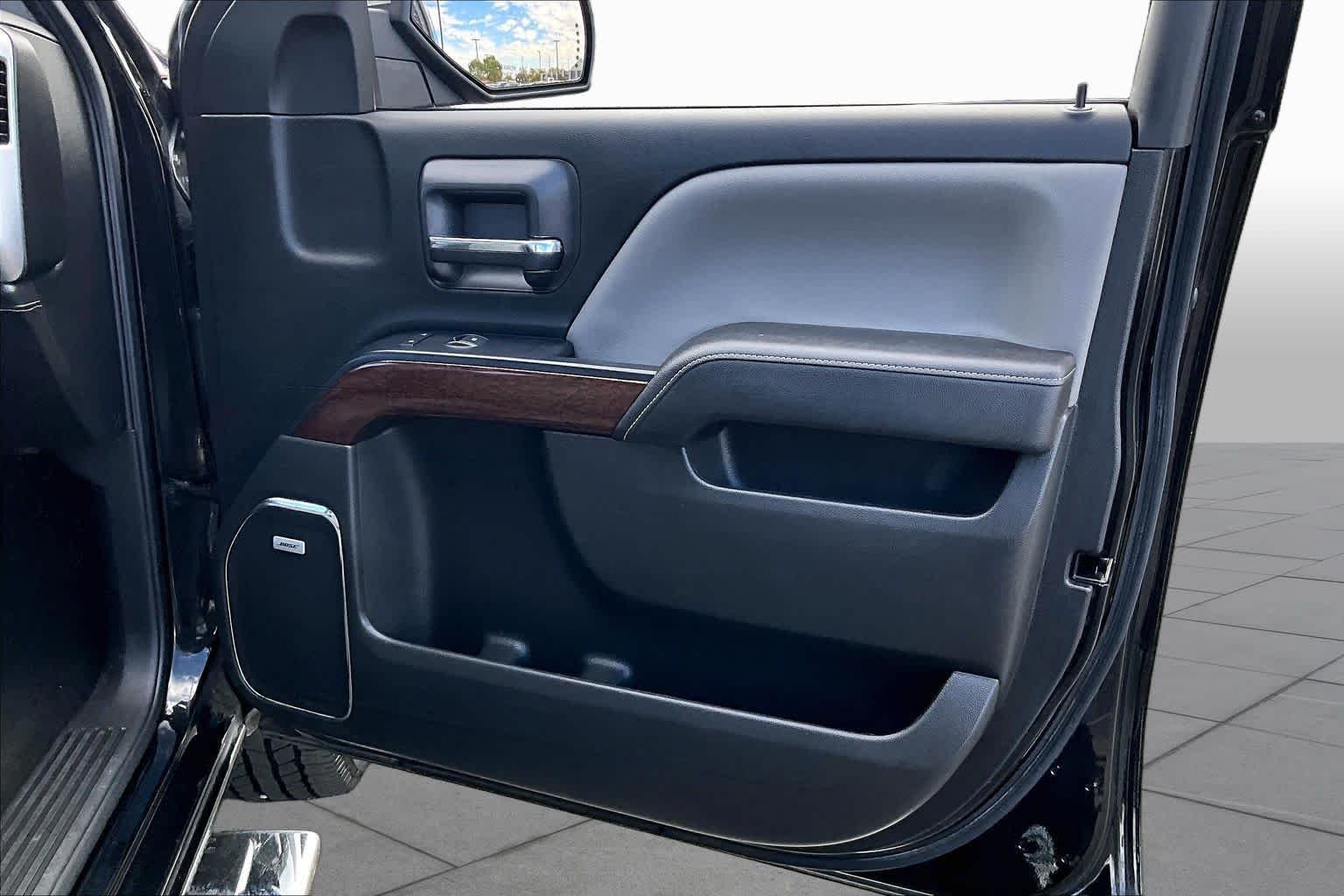 Used 2018 Onyx Black GMC SLT image 20