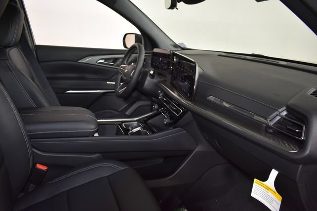 2027 Chevrolet Traverse LT - Photo 16