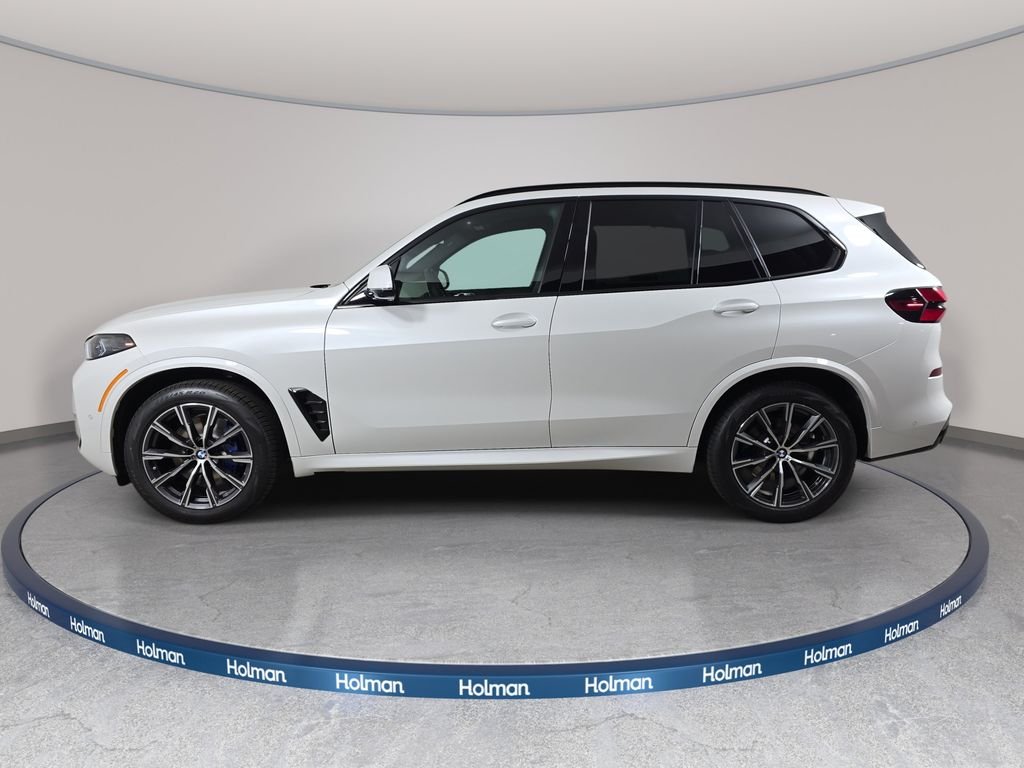 New 2026 Mineral White Metallic BMW xDrive40i image 8