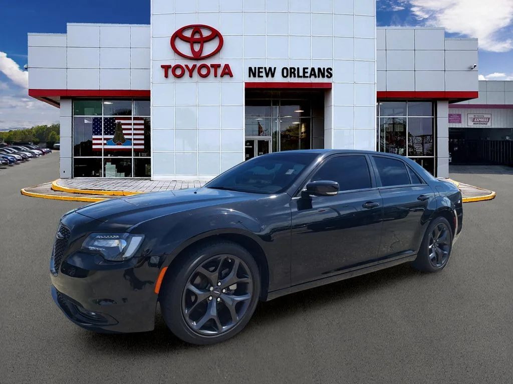 2023 Chrysler 300 S