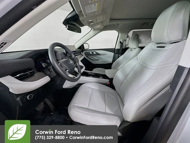 New 2026 Space White Metallic Ford Platinum image 24