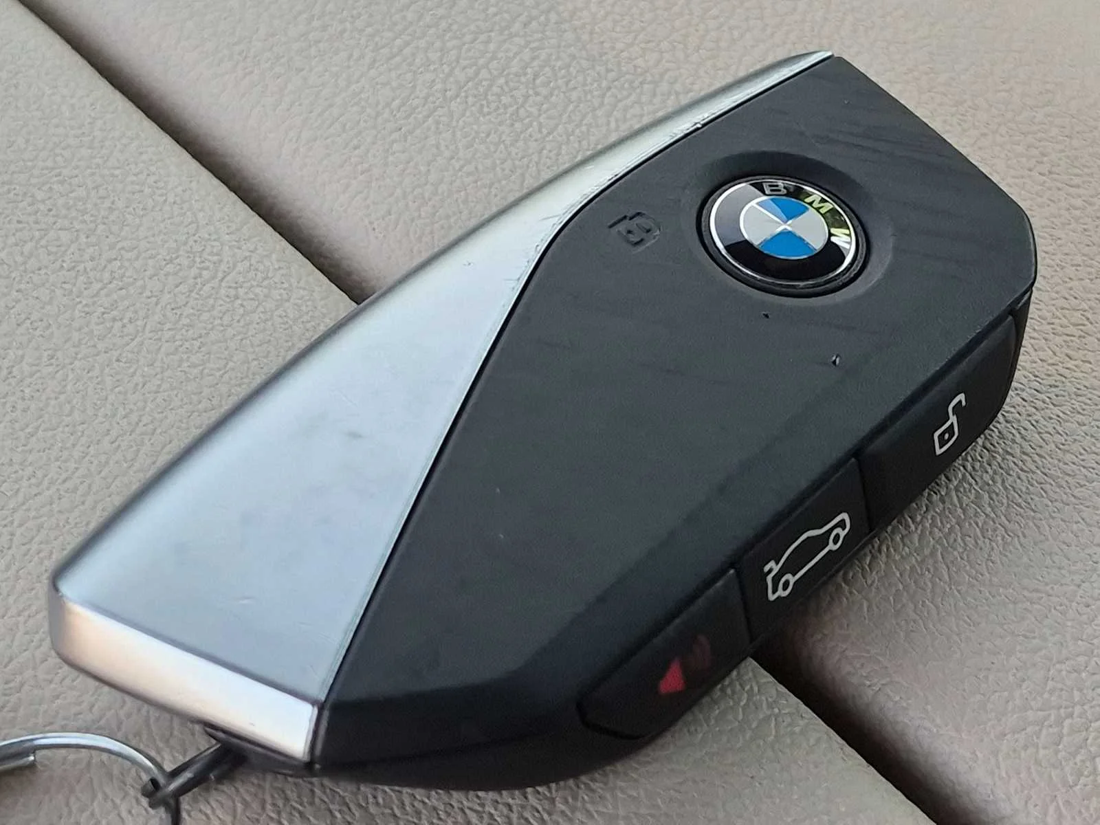 Certified Used 2024 Dark Graphite Metallic BMW xDrive50 image 36