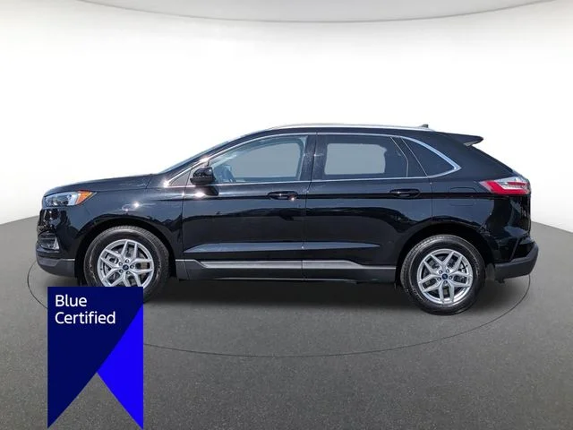 Used 2022 Black Ford SEL image 6
