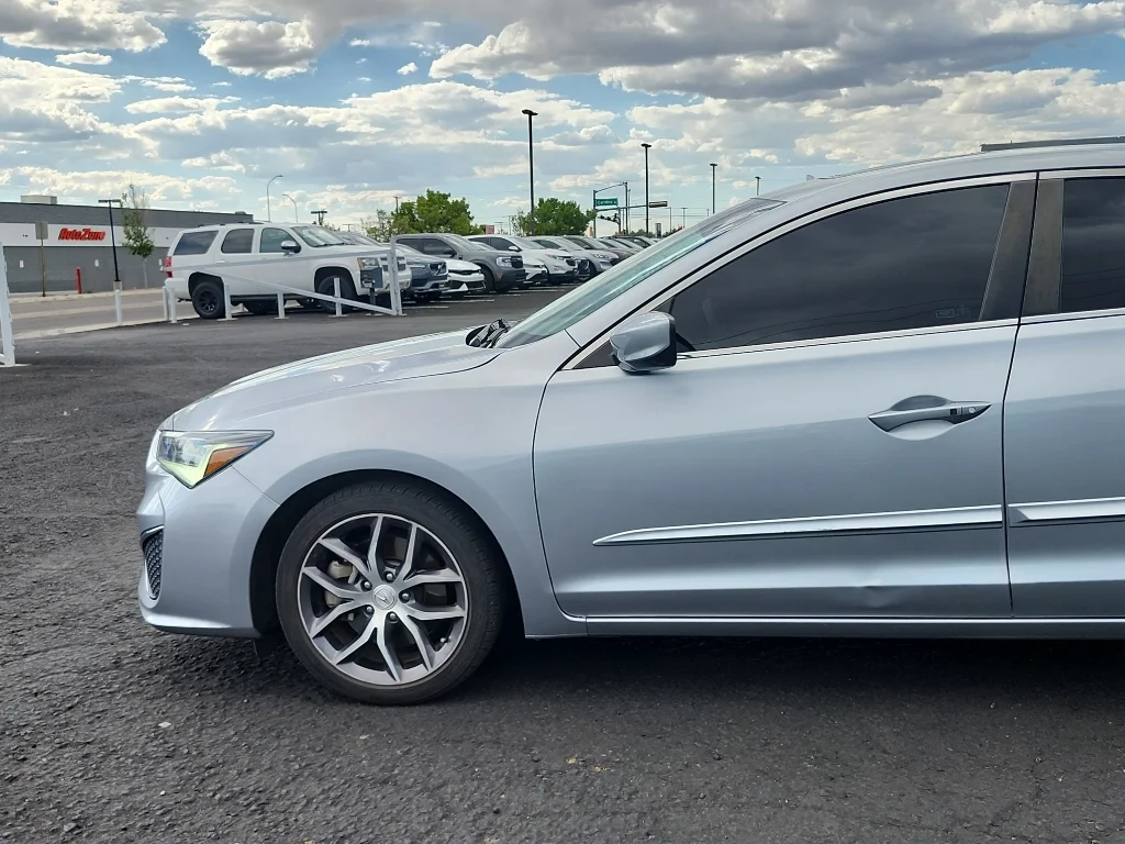 Used 2020 Lunar Silver Metallic Acura w/Technology Pkg image 10