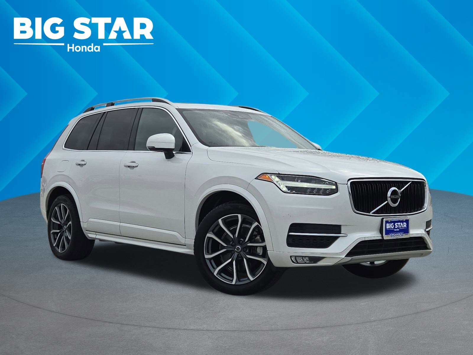 2019 Volvo XC90 Momentum