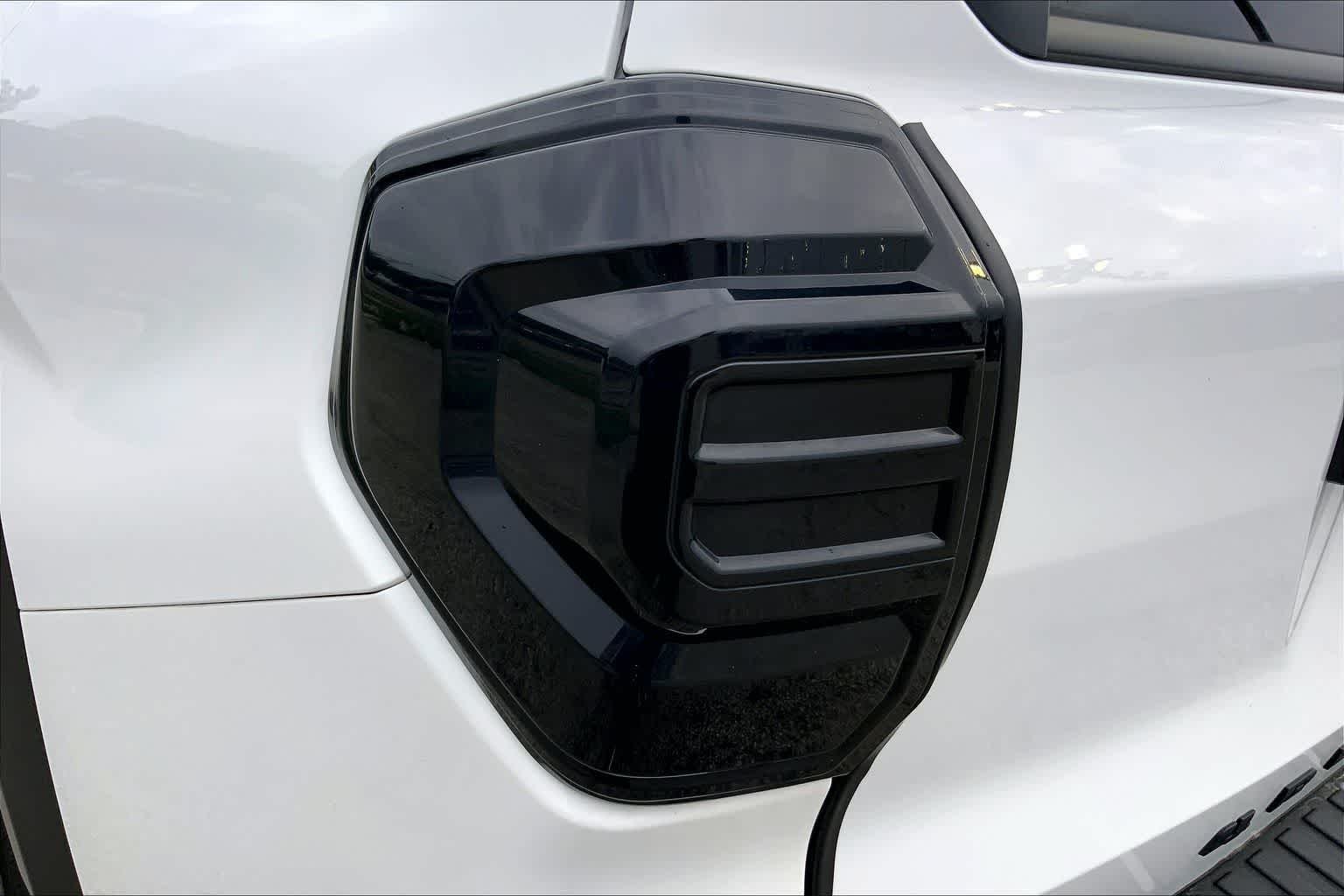 Used 2025 Ice Cap Toyota SR5 image 28
