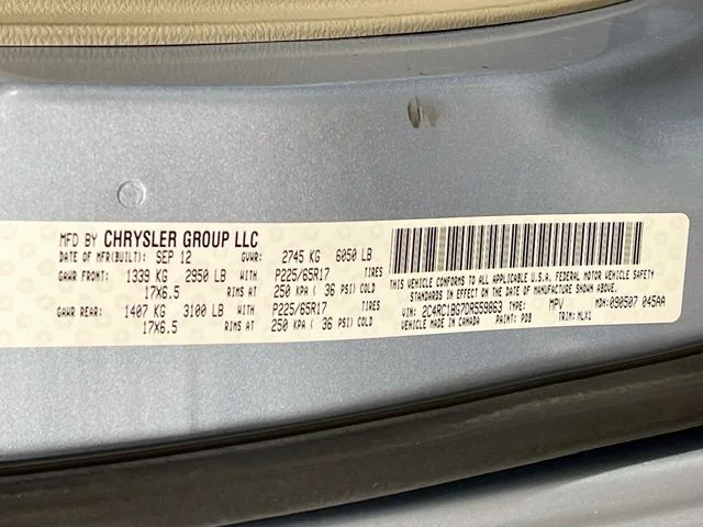 2013 Chrysler Town & Country Touring - Photo 28