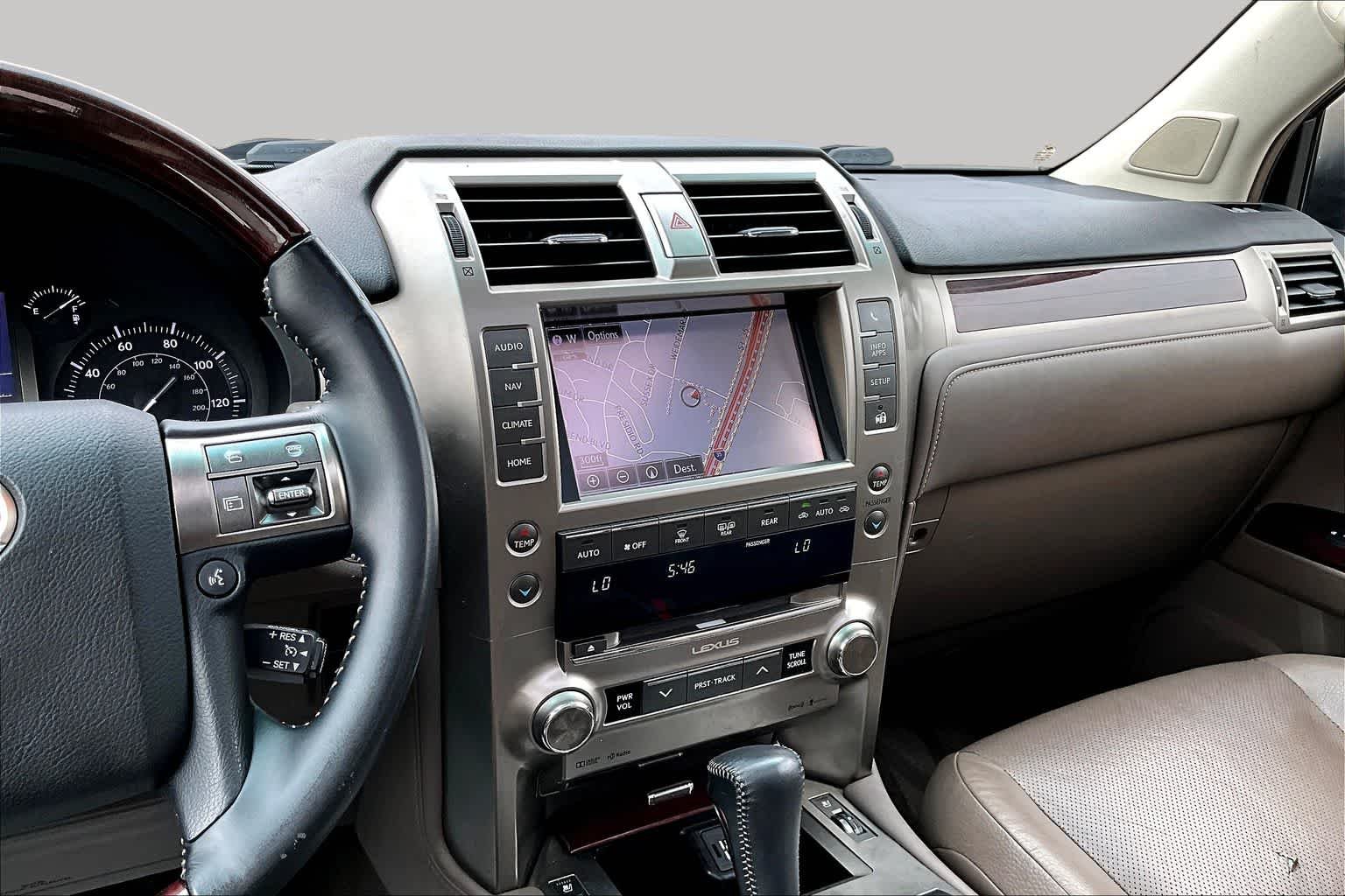 Used 2015 Starfire Pearl Lexus  image 9