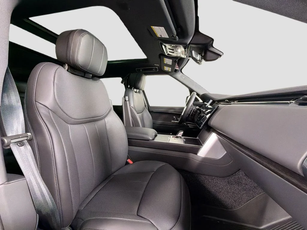 New 2026 Santorini Black Land Rover SE 7 Seats image 30