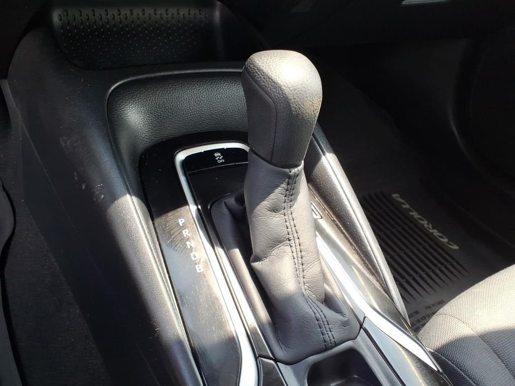 Used 2020 Barcelona Red Metallic Toyota LE image 12