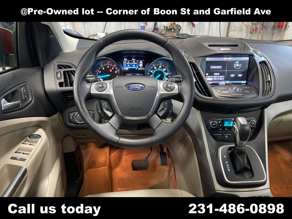 Used 2014 Orange Ford SE image 17