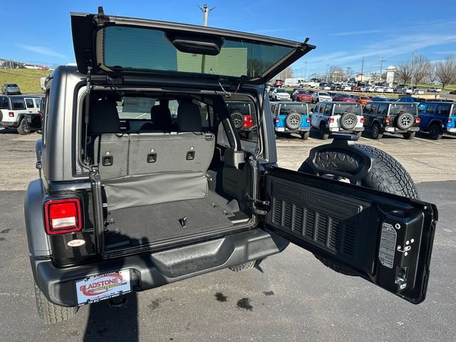 New 2026 Black Clear-Coat Exterior Paint Jeep Sport S image 9
