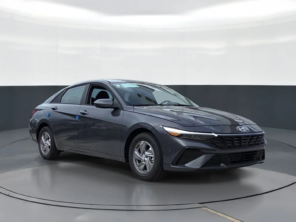 New 2026 Gray Hyundai SE image 2