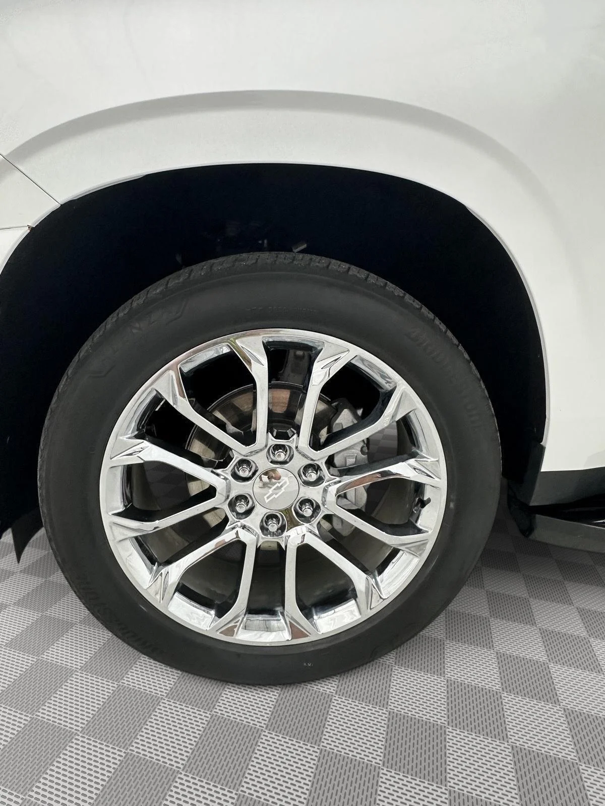 Used 2023 Summit White Chevrolet LT image 29