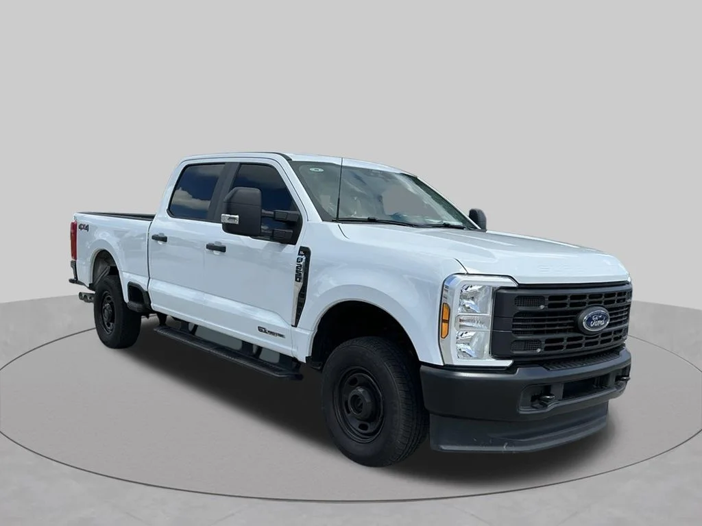 Used 2026 White Ford XL image 13