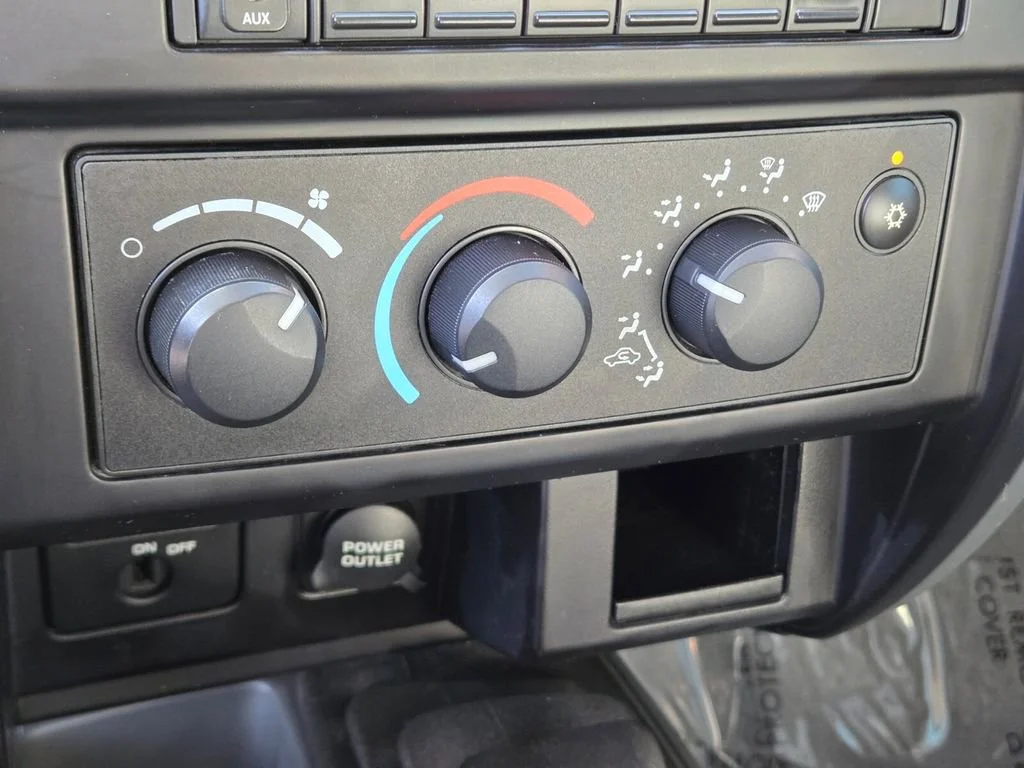Used 2006 Patriot Blue Pear Dodge ST image 20