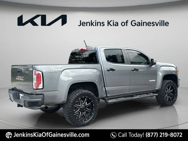 Used 2022 Gray GMC Elevation image 5