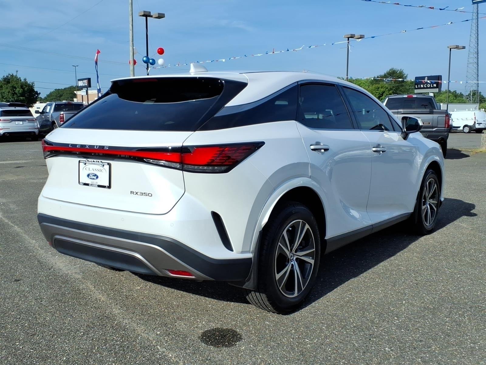 Used 2023 Eminent White Pearl Lexus RX 350 Luxury image 2