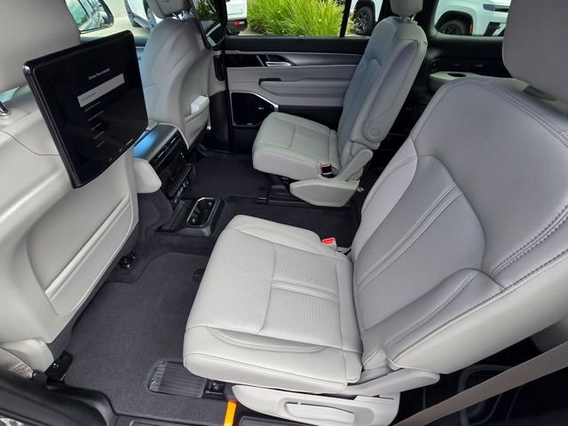 New 2026 Baltic Gray Metallic Clearcoat Jeep Limited Reserve image 28