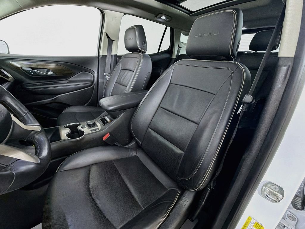 Used 2018 Summit White GMC Denali image 22