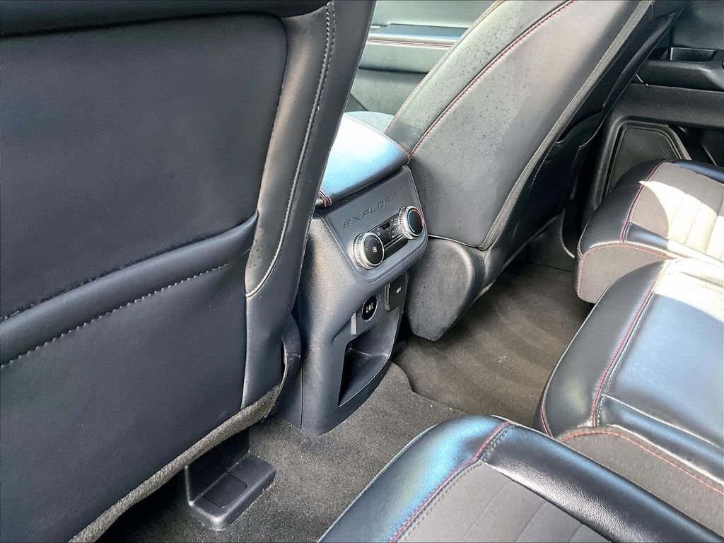 Used 2025 Gray Ford ST-Line image 23