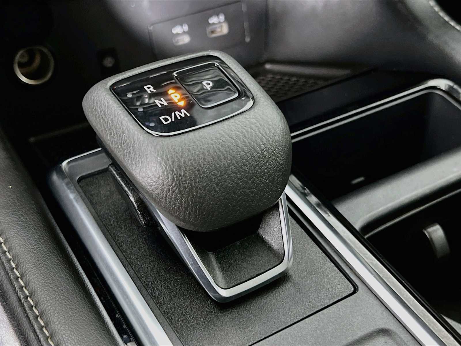 Used 2023 Deep Ocean Blue Pearl Nissan SL image 17