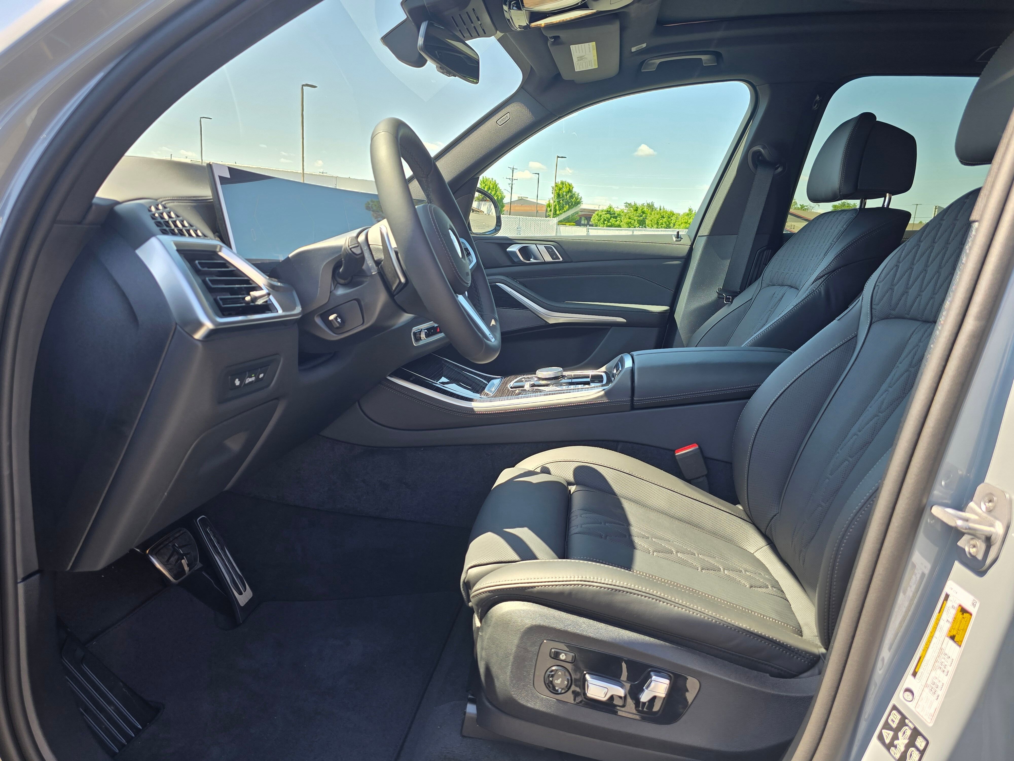 New 2026 Brooklyn Grey Metallic BMW xDrive40i image 41