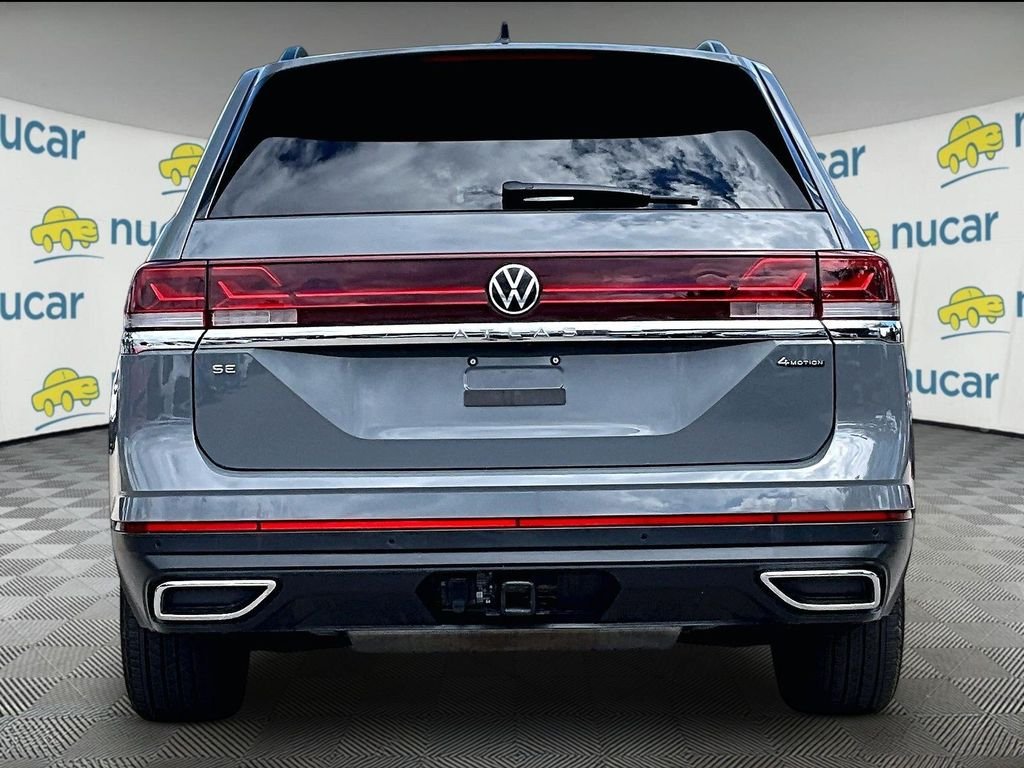 Used 2025 Gray Volkswagen 2.0T SE w/Technology image 5